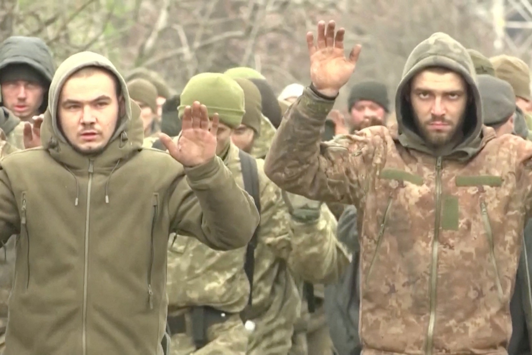 Nga cong bo hinh anh binh linh Ukraine dau hang tai Mariupol hinh anh