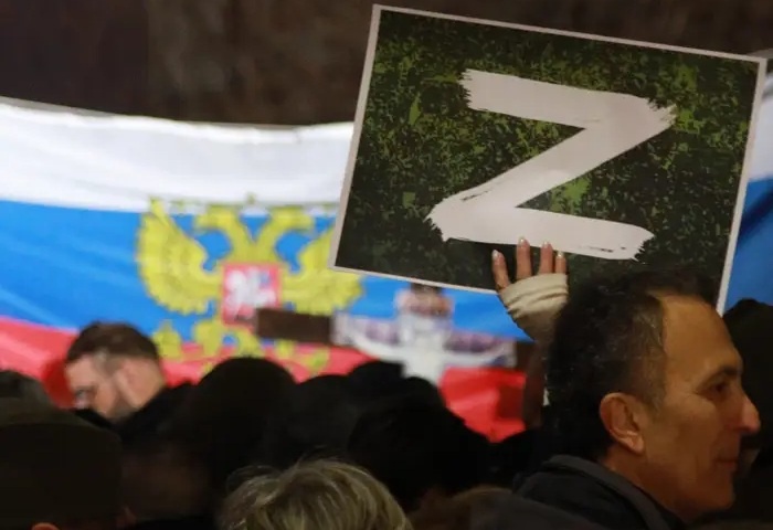 Lithuania cam dung ky hieu ‘Z’ noi cong cong hinh anh