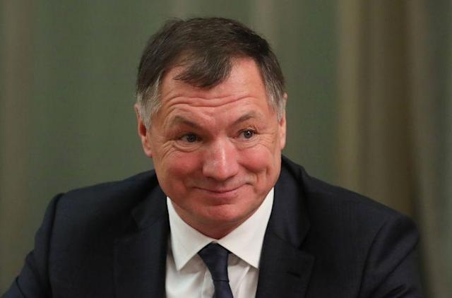 Pho thu tuong Nga den Mariupol hinh anh