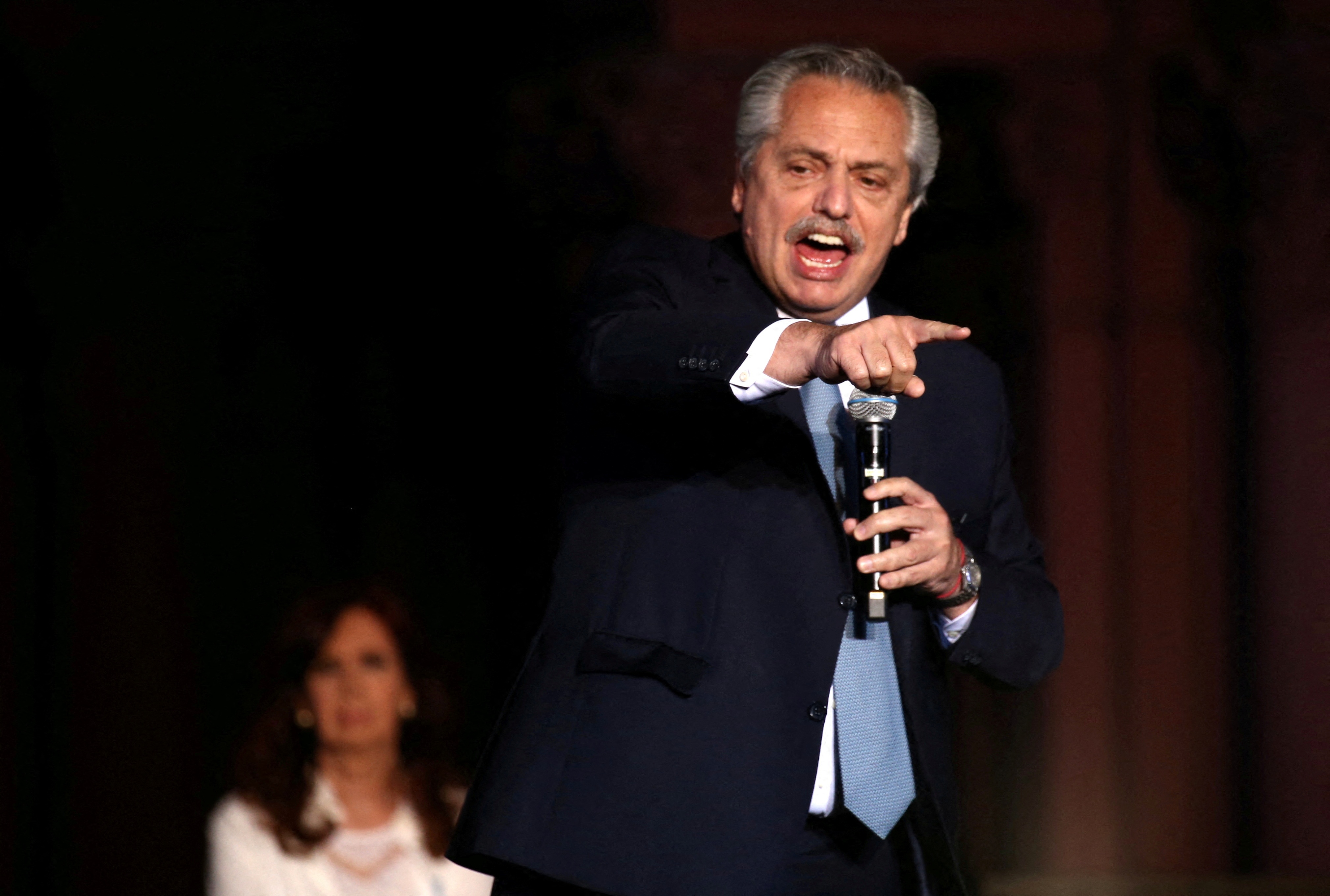 tong thong argentina nop phat anh 1