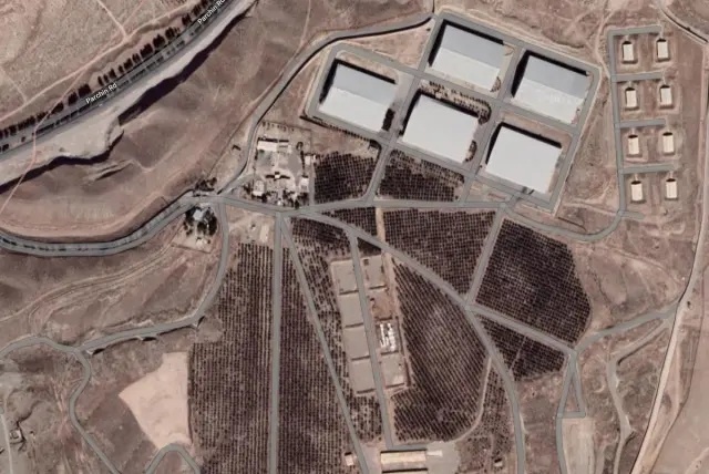 Ky su Iran thiet mang do su co tai can cu nhay cam hinh anh