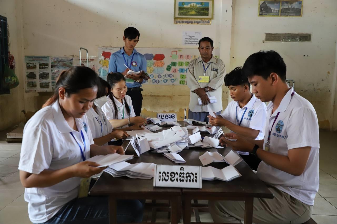 bau cu campuchia anh 1