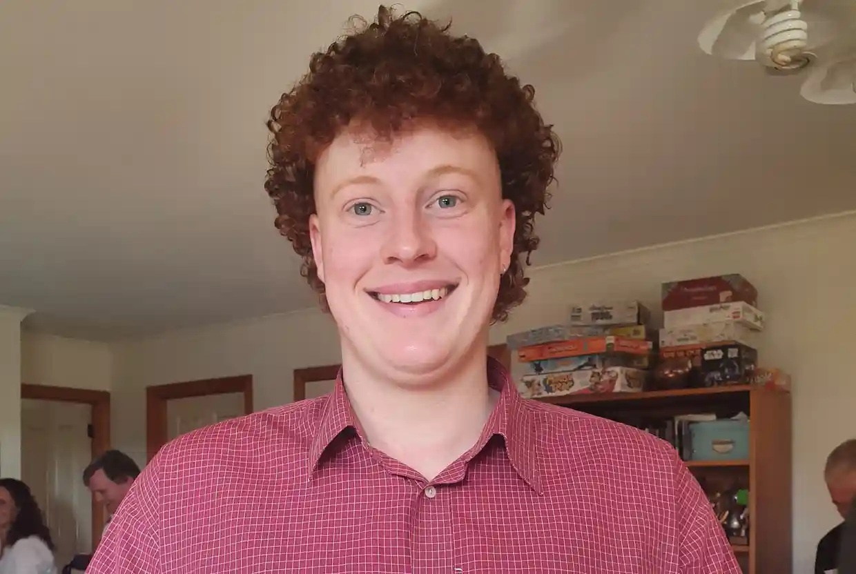 Du khach Australia bi giam 30 gio va lot tran khi nhap canh My hinh anh