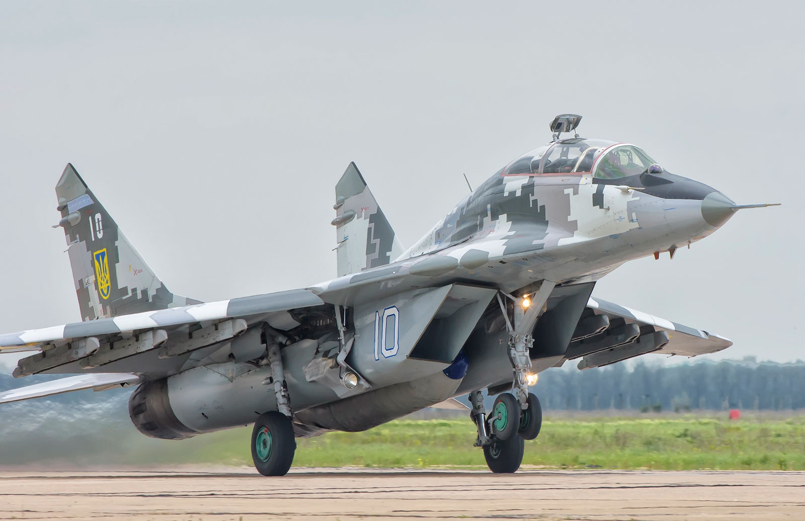 Nga tuyen bo ban roi hai tiem kich MiG-29 cua Ukraine hinh anh