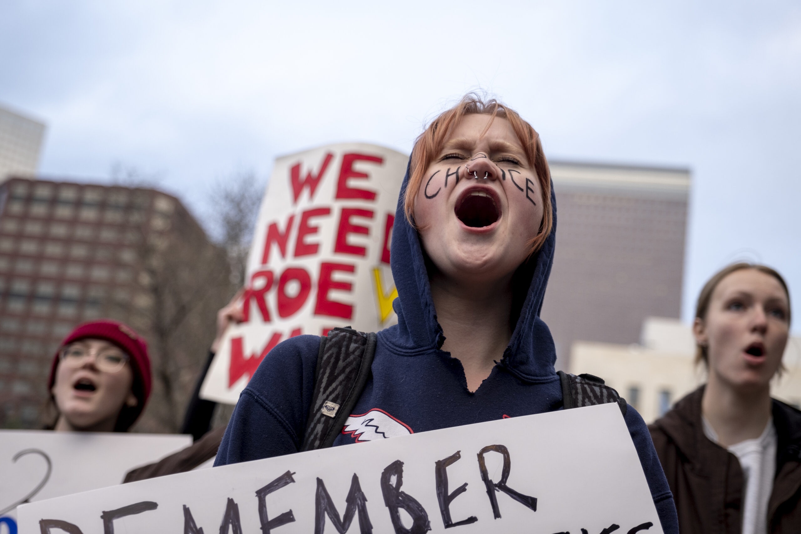 Hang trieu phu nu My bi tuoc doat quyen co ban chi sau mot dem hinh anh