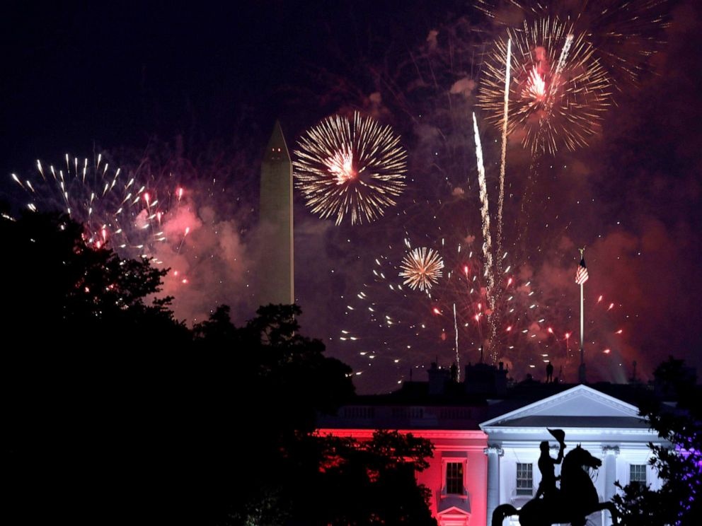 Lanh dao Viet Nam gui dien mung Quoc khanh My hinh anh