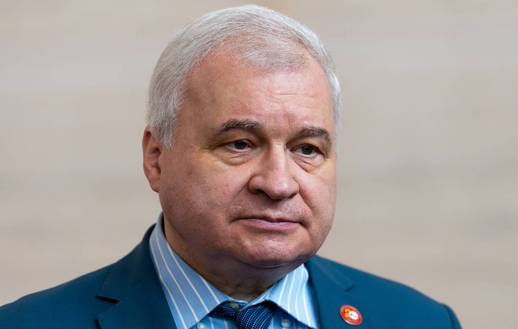 Nga phan doi Duc, Nhat tro thanh uy vien thuong truc Hoi dong Bao an hinh anh