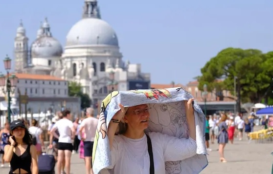 16 thanh pho o Italy phat canh bao do hinh anh