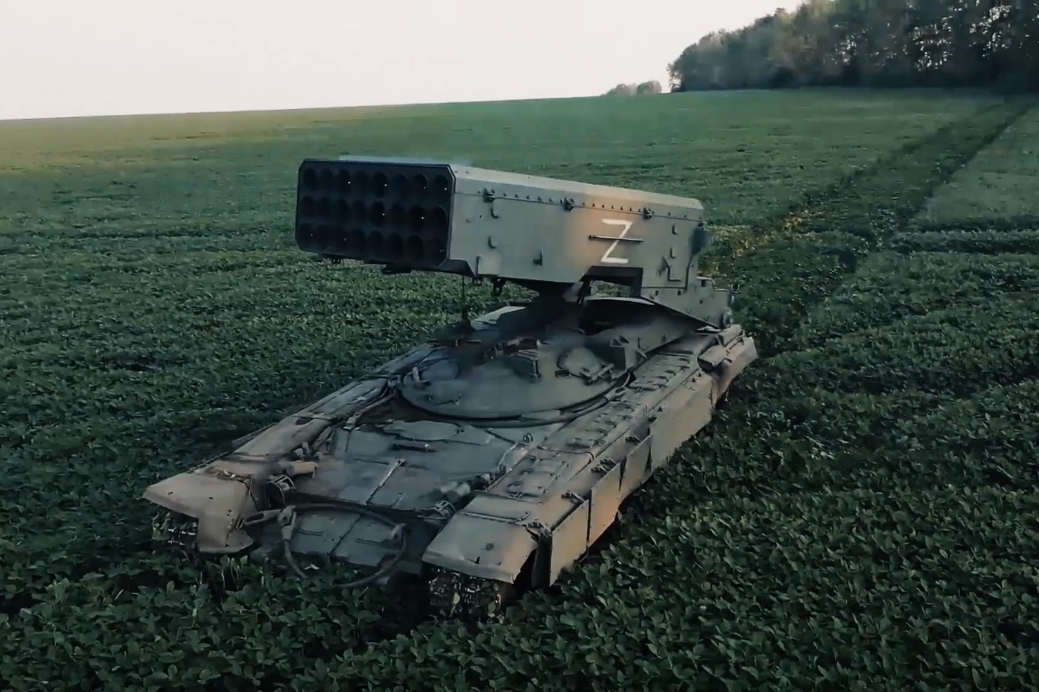 Nga tung video phao phan luc TOS-1A van hanh tai Ukraine hinh anh