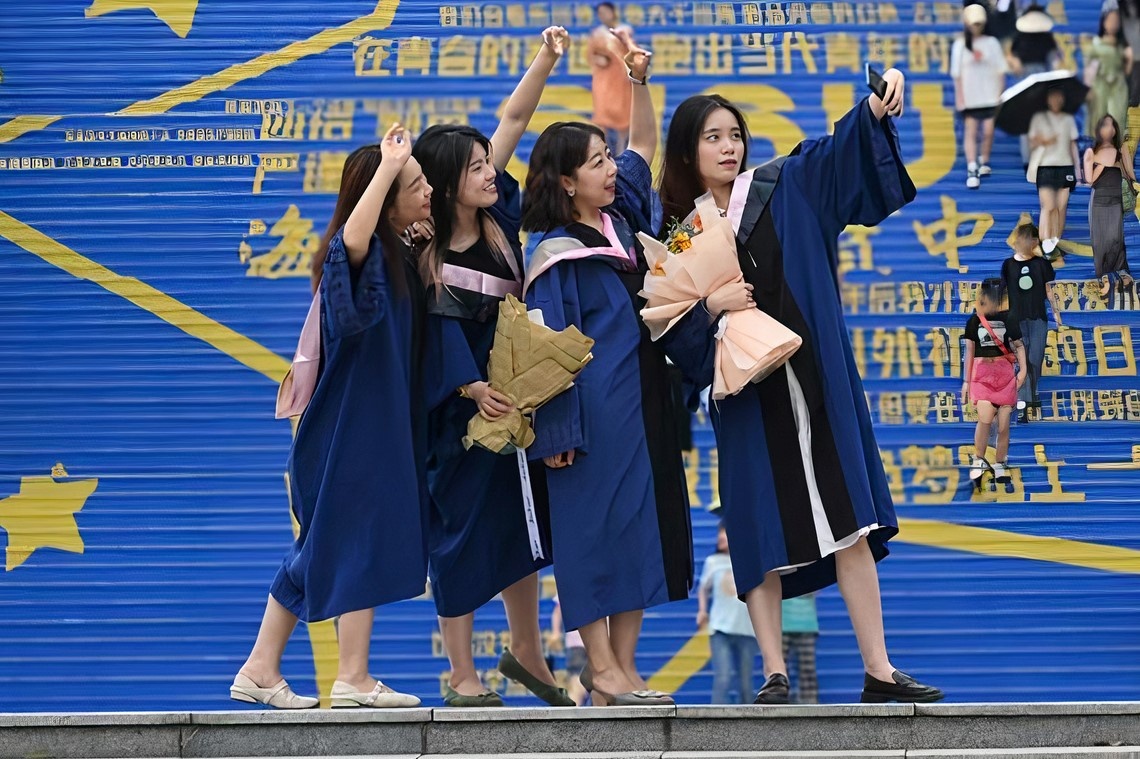 Thanh pho Trung Quoc noi khong phai ai cung deo khau trang hinh anh