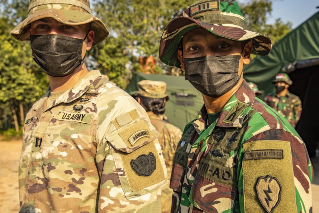 Indonesia va My sap dien tap chung, Nhat Ban lan dau tham du hinh anh