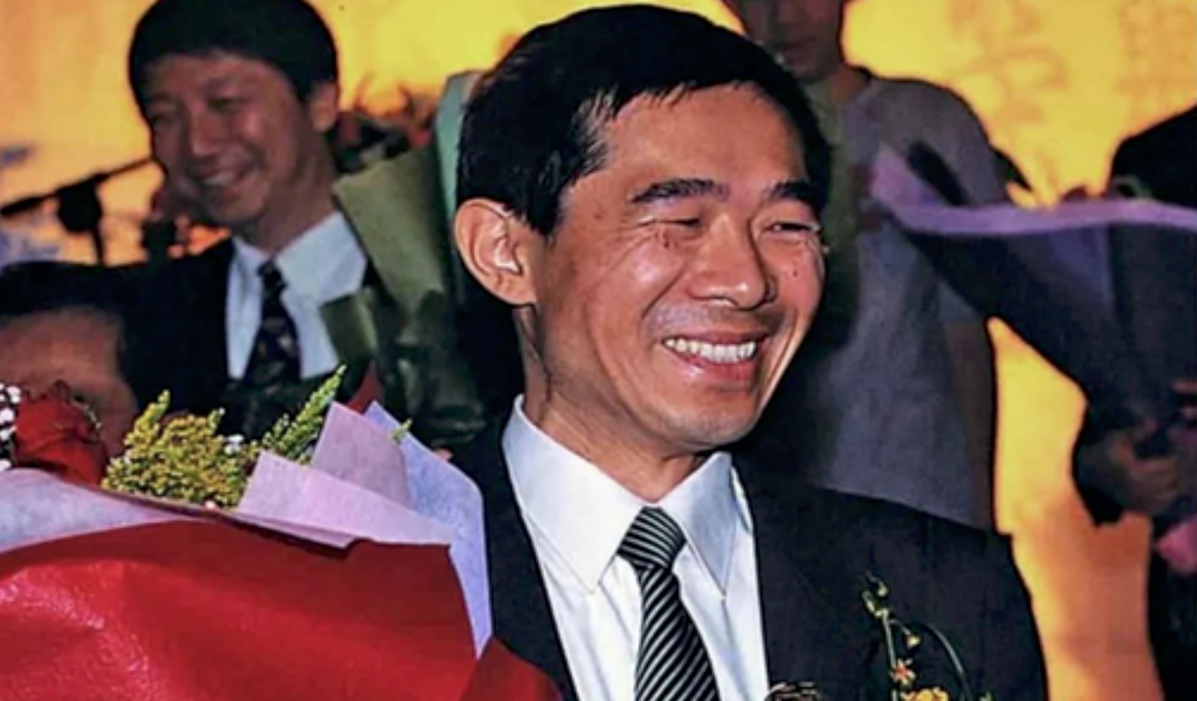 phu thuy chip ban dan anh 2