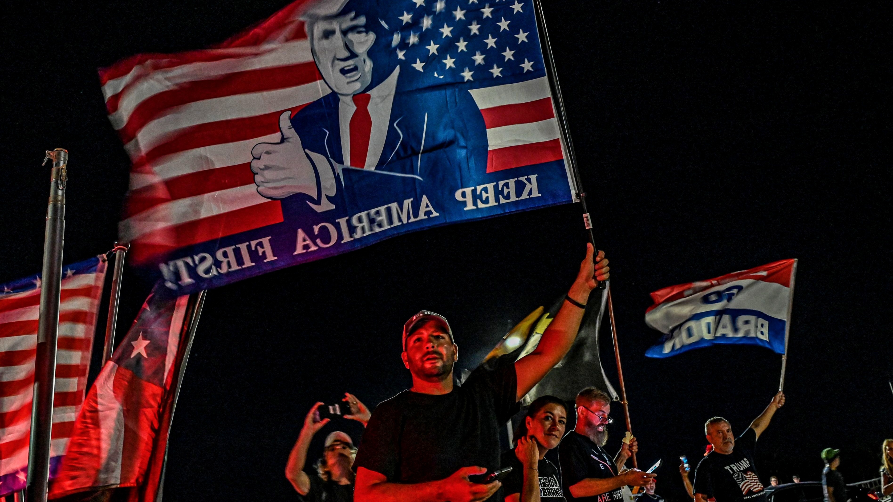 fbi kham nha ong trump anh 2