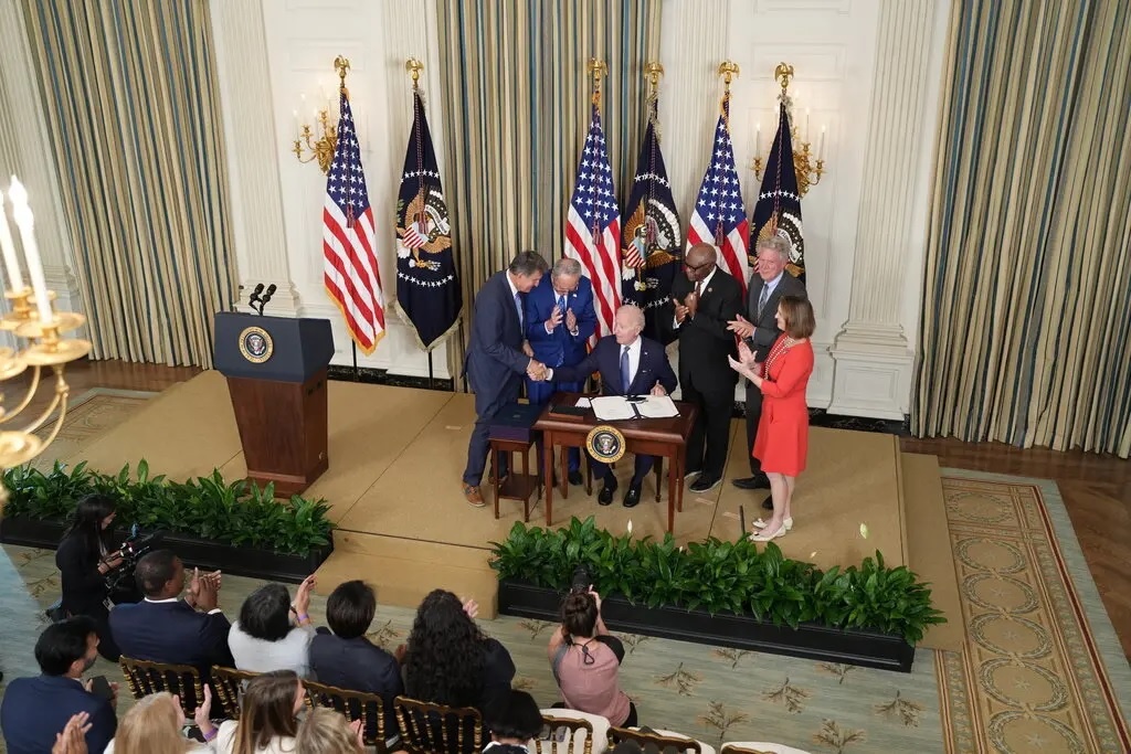 cai bong cua ong trump anh 1