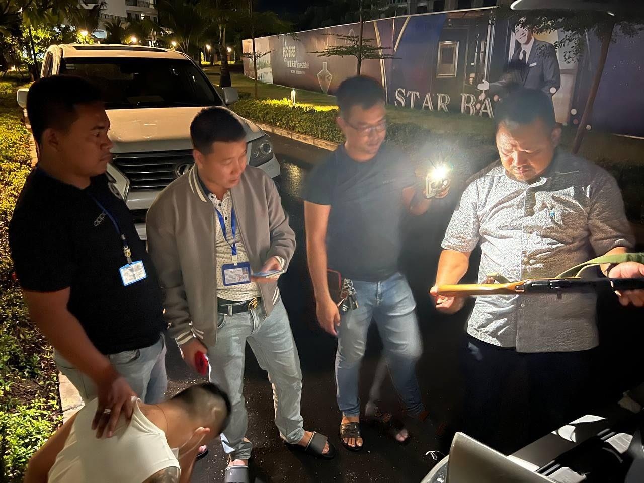 Canh sat Campuchia truy quet Sihanoukville, cuu mot phu nu Malaysia hinh anh