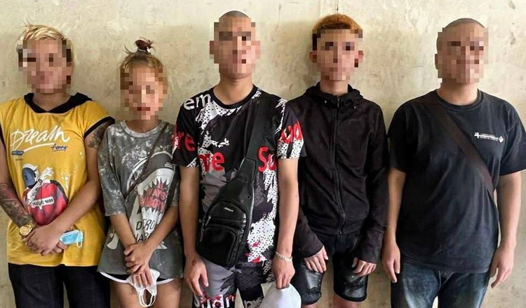 Nam nguoi Viet bi bat giu tai Sihanoukville hinh anh