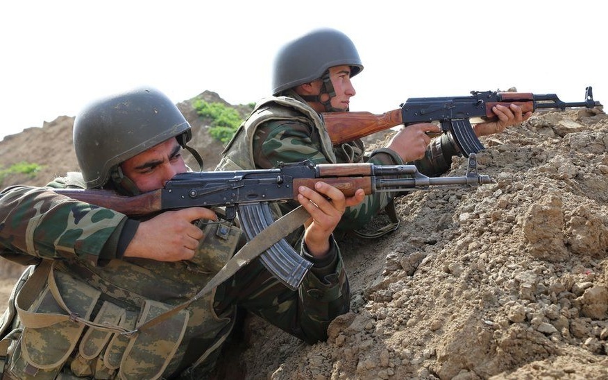 Hon 200 nguoi thiet mang trong xung dot Armenia - Azerbaijan hinh anh