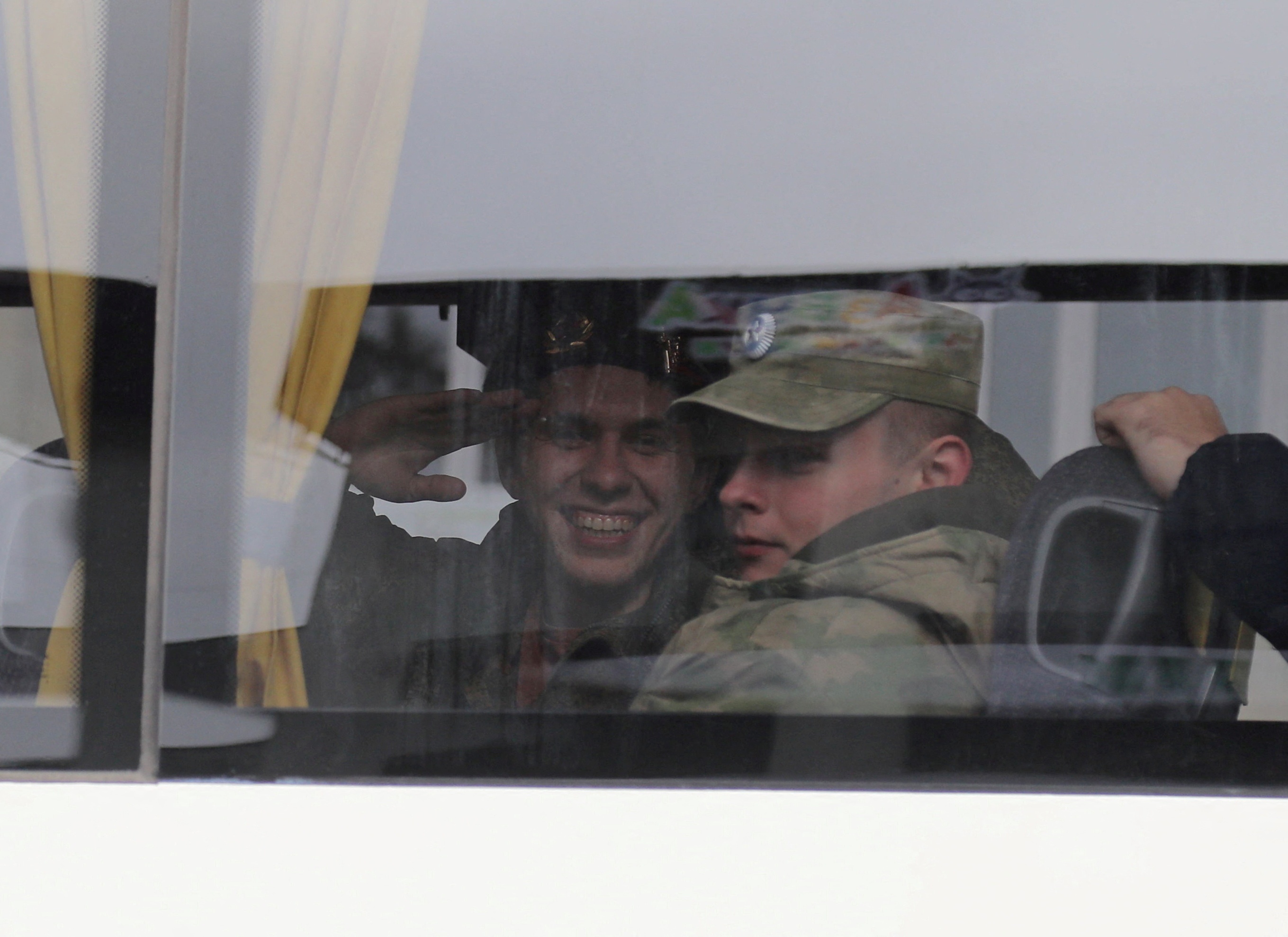 linh du bi nga anh 4