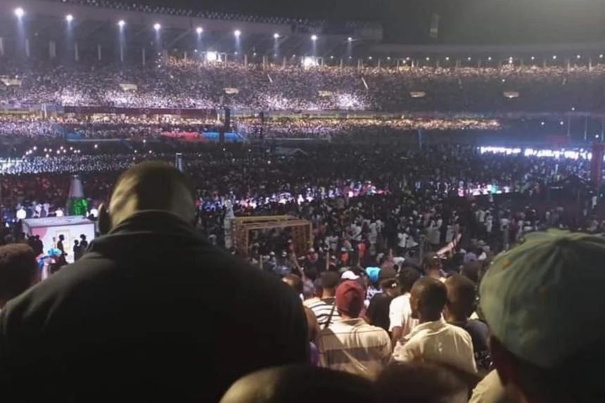 Giam dap chet nguoi tai san van dong lon nhat thu do Congo hinh anh