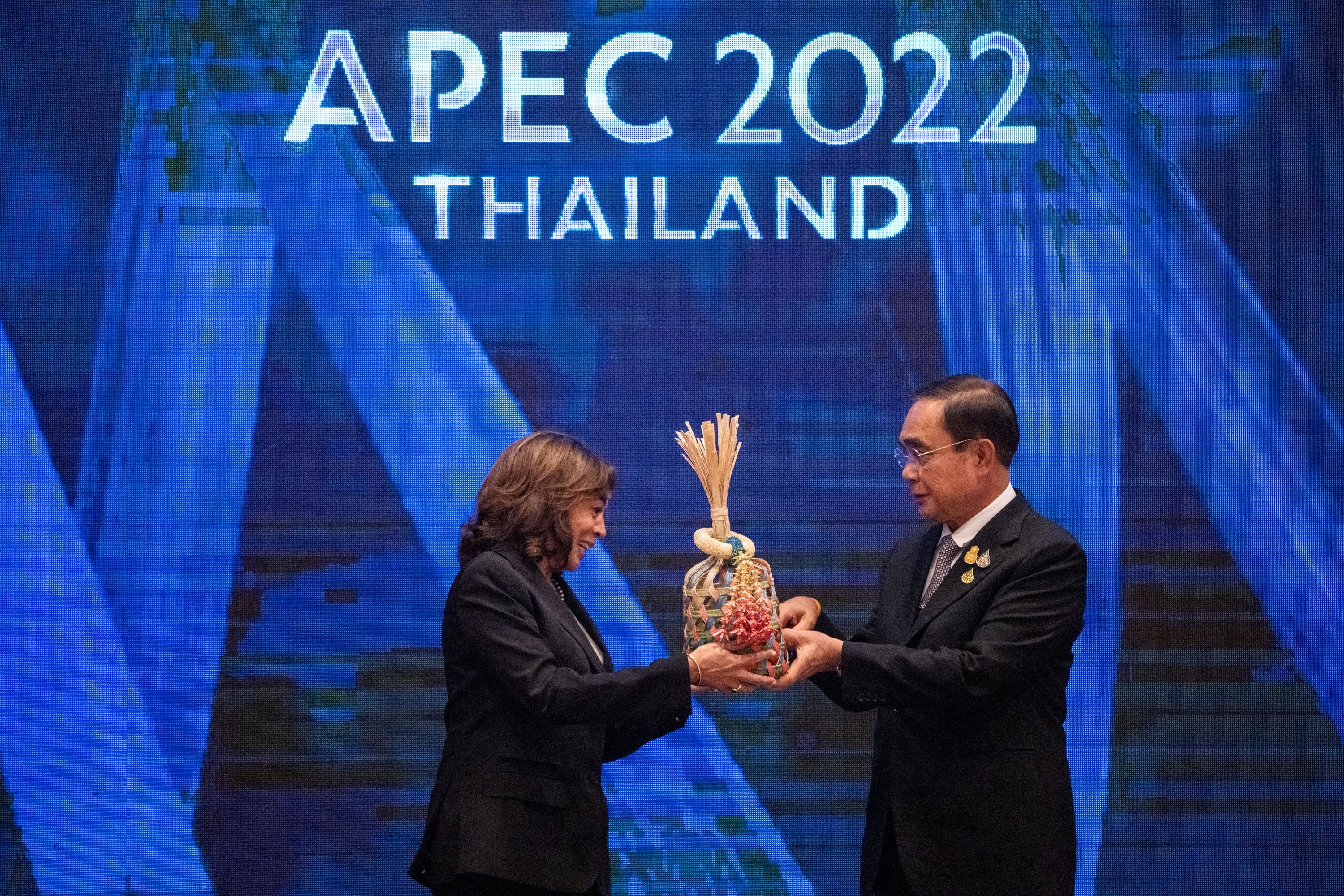 Thai Lan trao nhiem vu nen kinh te chu nha APEC 2023 cho My hinh anh
