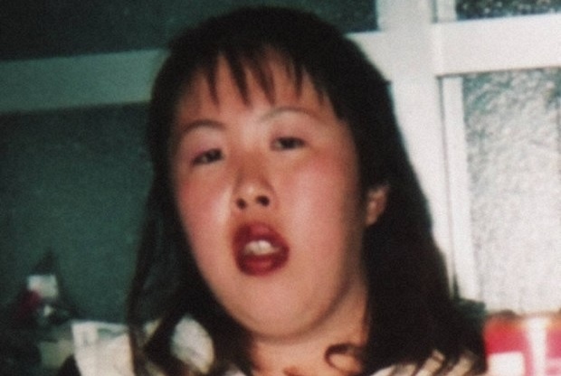 Nu tu tu Nhat Ban thiet mang vi nghen thuc an hinh anh