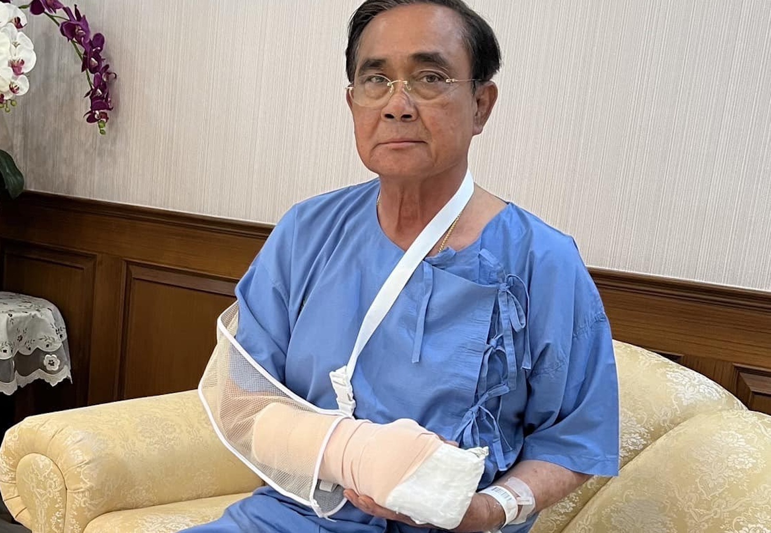 Thu tuong Prayut nhap vien hinh anh