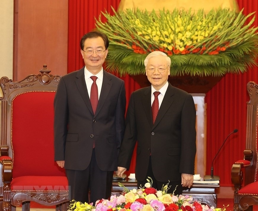 Tong bi thu Nguyen Phu Trong tiep bi thu Tinh uy Van Nam hinh anh