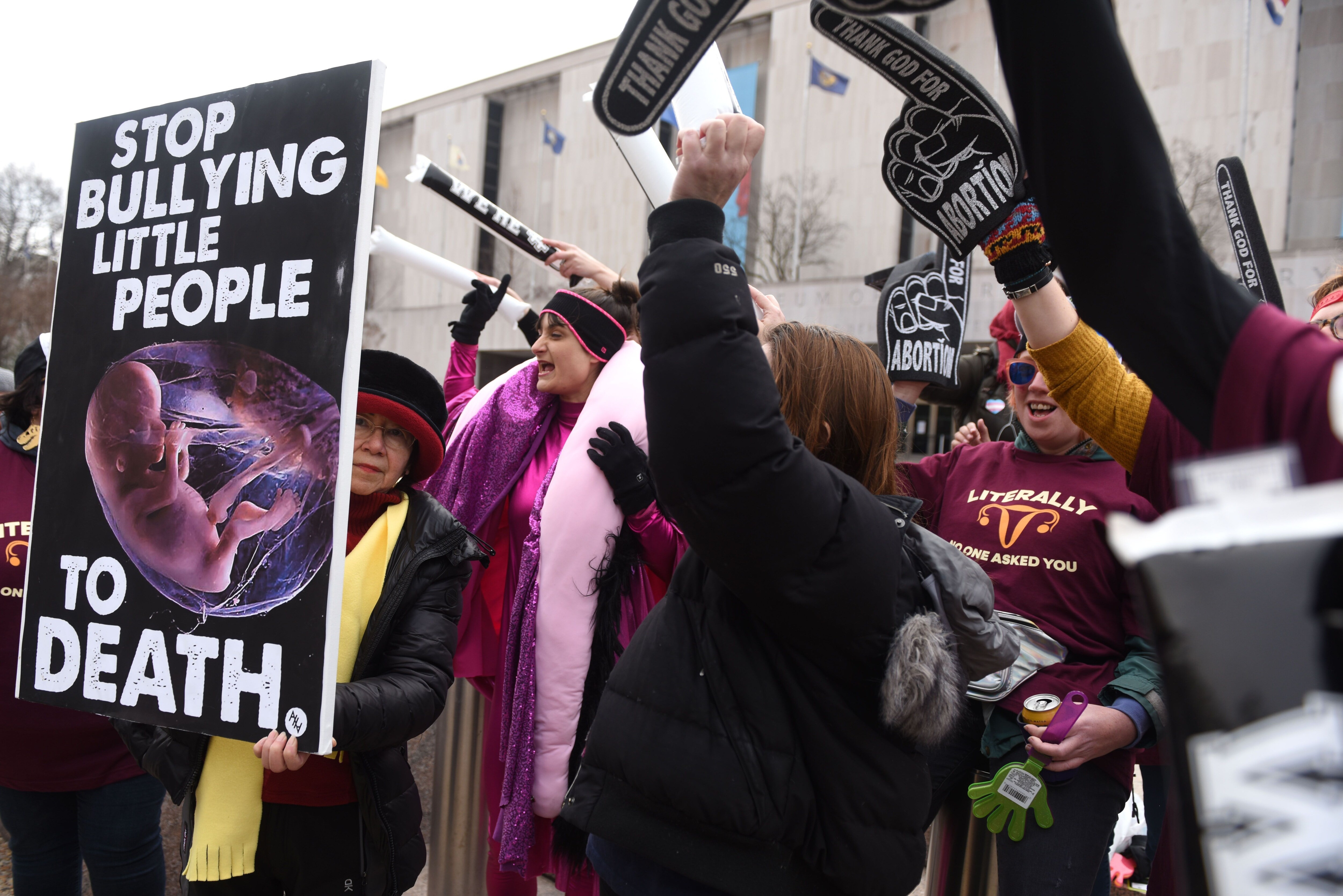 pha thai tai my anh 2