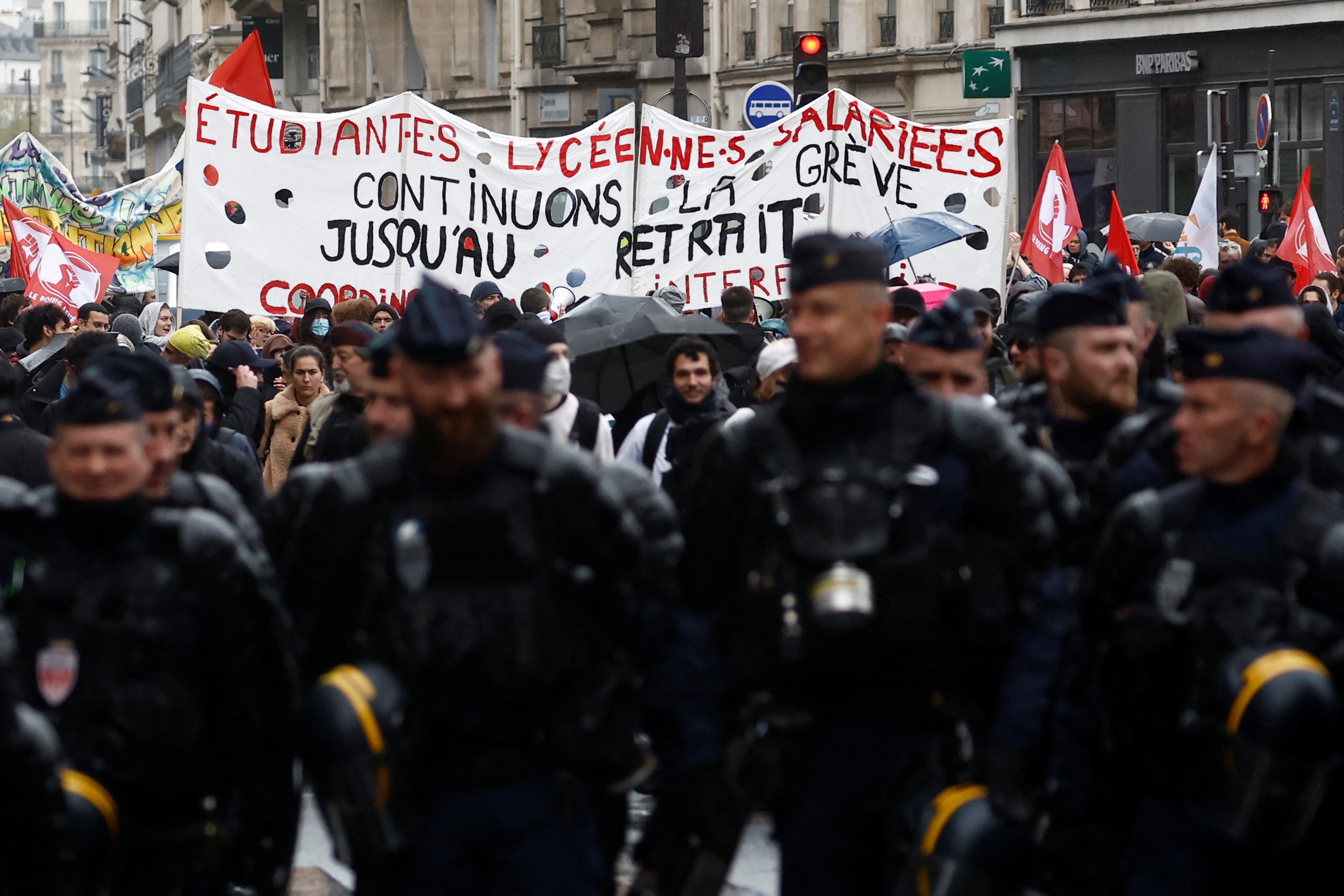 bieu tinh tai Phap anh 5