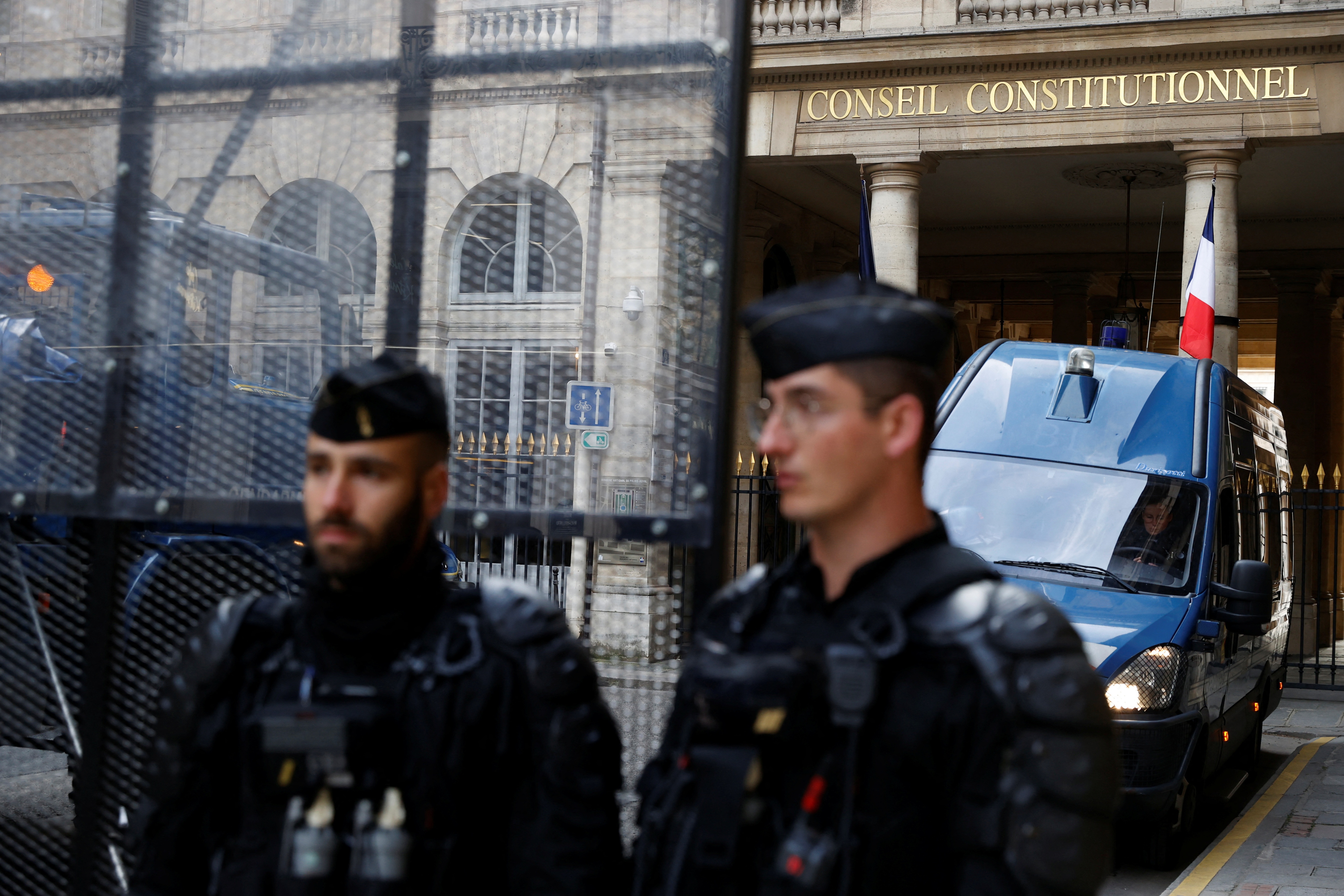 bieu tinh tai Phap anh 1