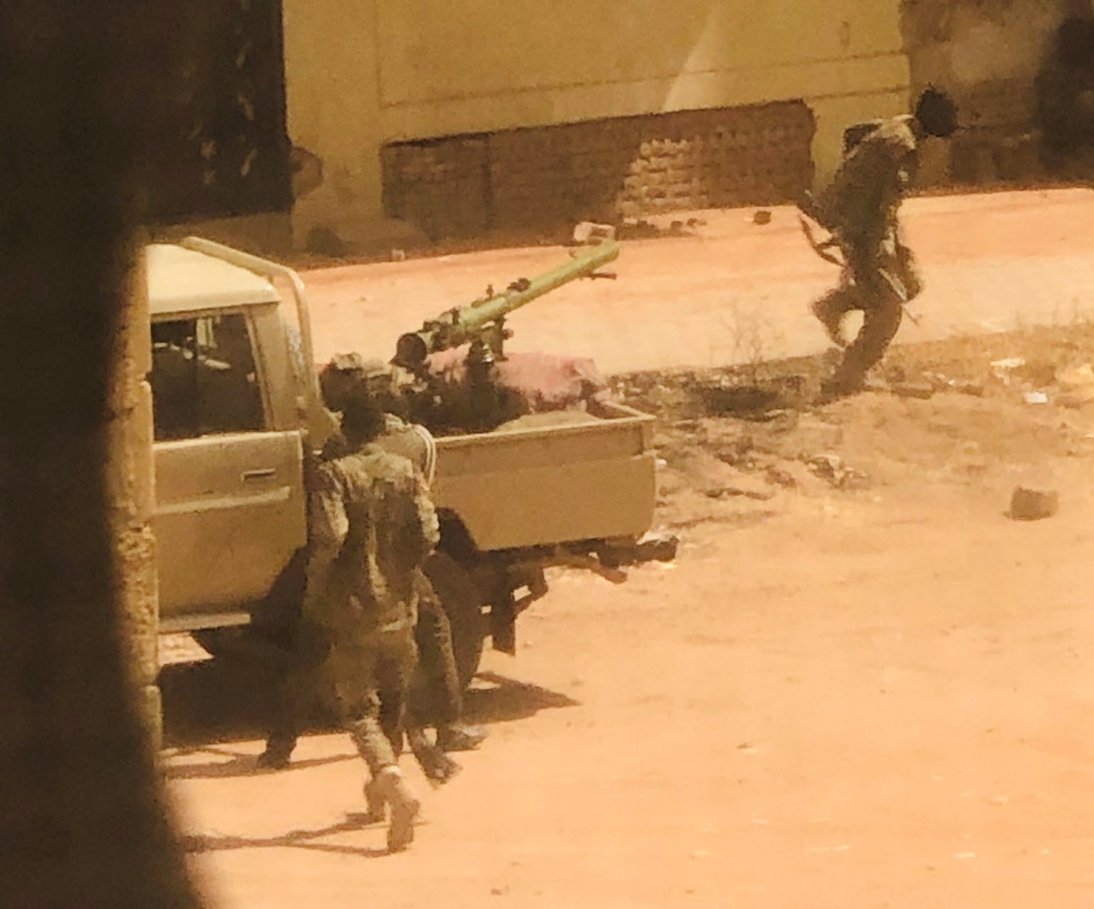 xung dot sudan anh 9