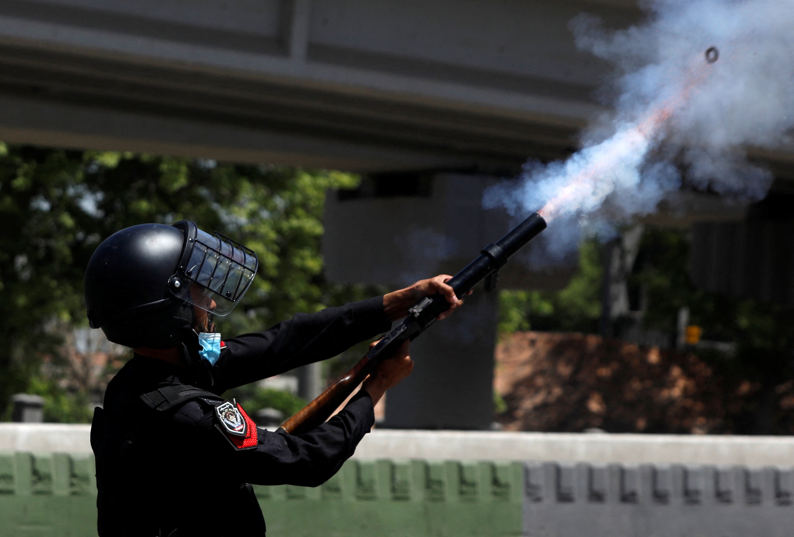 imran khan bi bat anh 6