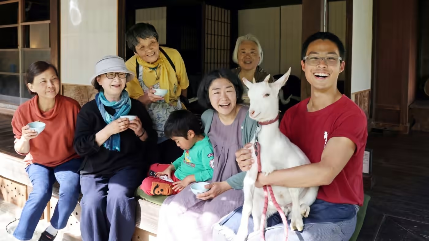 nha hoang nhat ban anh 1