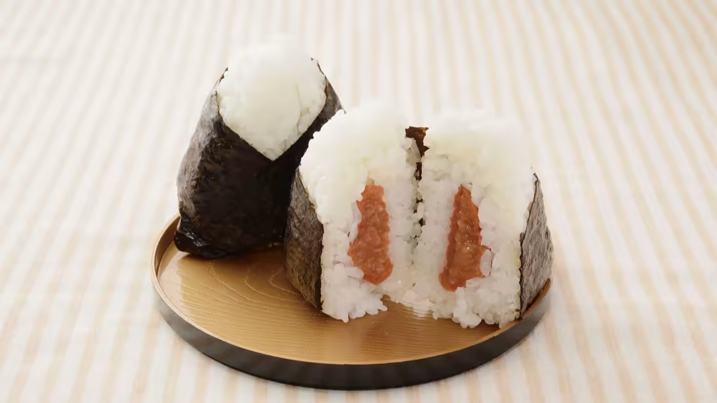 Nhat Ban doi dien khung hoang rong bien hinh anh