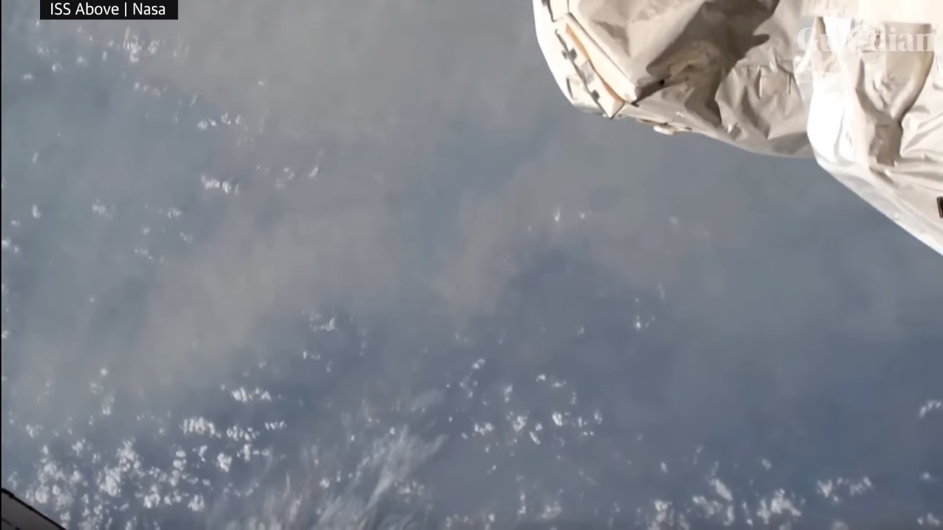 Hinh anh nhin tu vu tru gay sung sot hinh anh