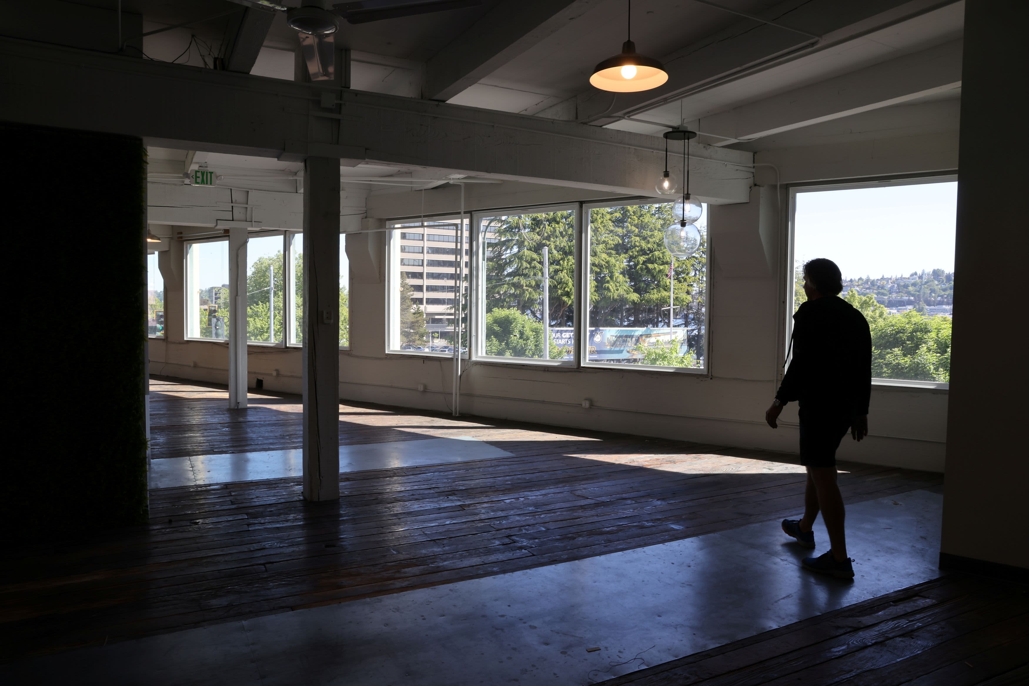 bat dong san van phong anh 1