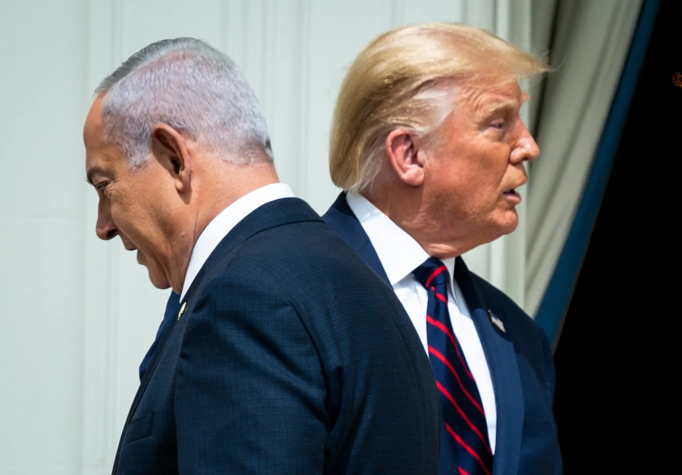 My va Israel cang them ran nut hinh anh