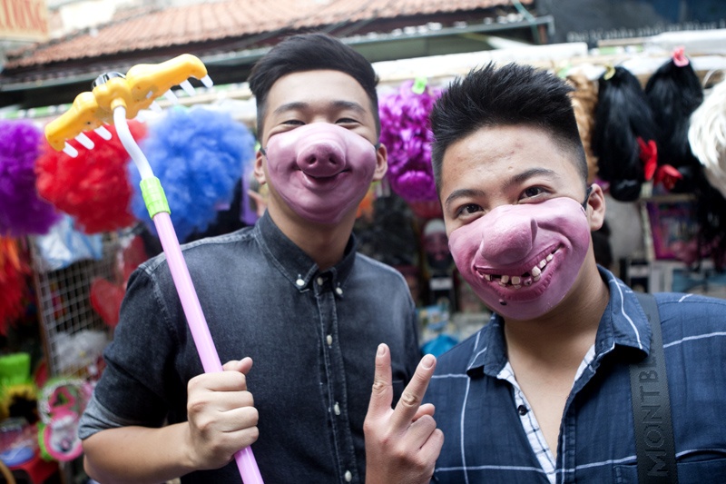 Mat na ghe ron tran ngap cho trung thu Ha Noi hinh anh