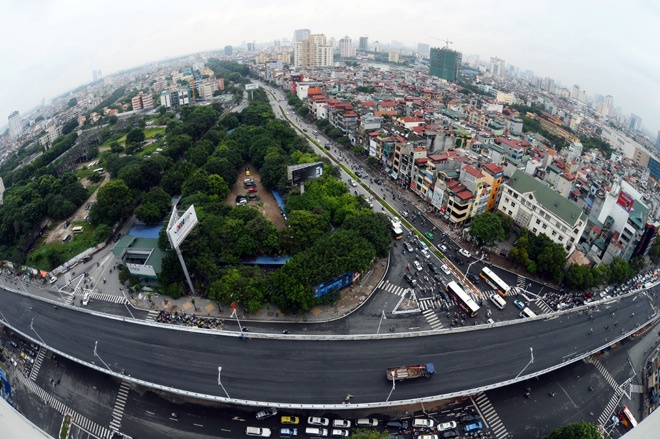 Cau vuot thep lon nhat Viet Nam truoc ngay thong xe hinh anh