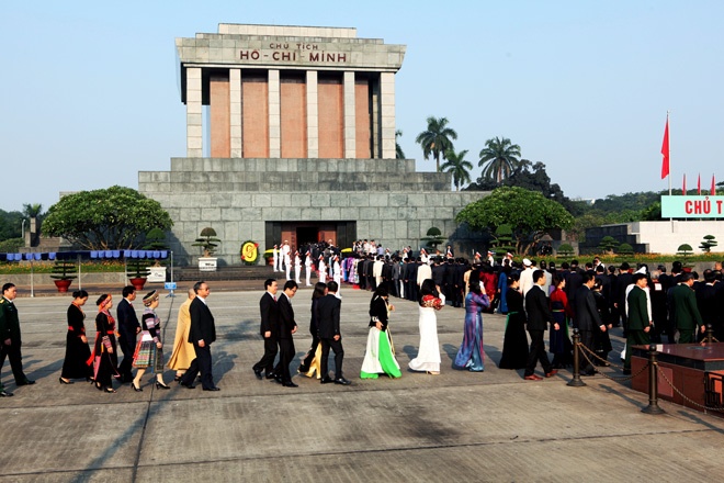 Hinh anh ngay dau ky hop Quoc hoi dai nhat hinh anh