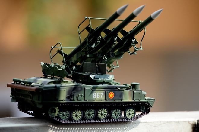 Tau san bay, ten lua SAM doc dao o Ha Noi hinh anh