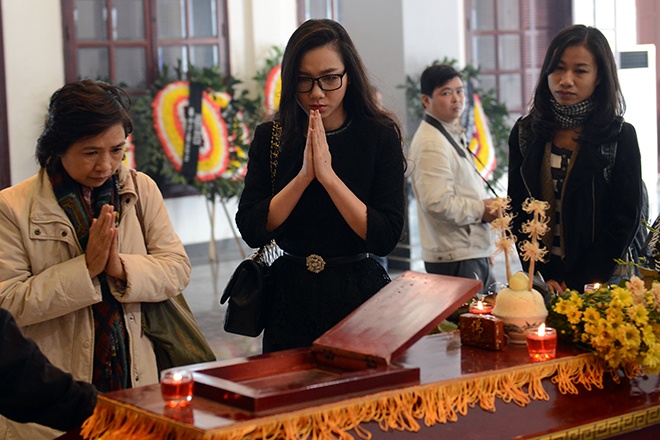 Nghe si khoc thuong tien biet 'Xuan toc do' hinh anh