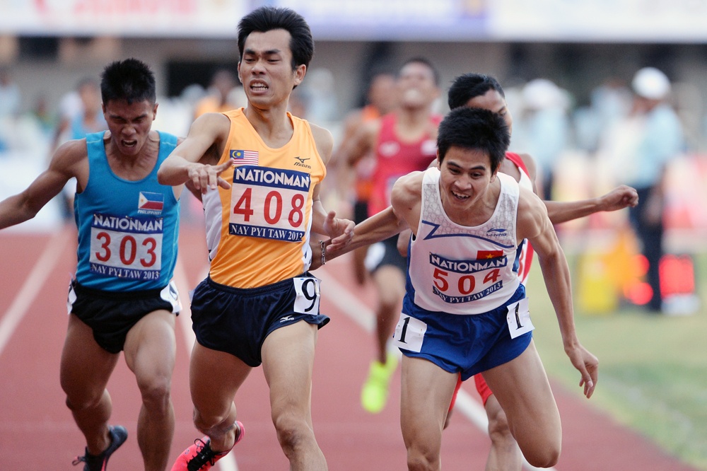 Khoanh khac but pha tinh quai cua cac vua toc do Viet Nam hinh anh