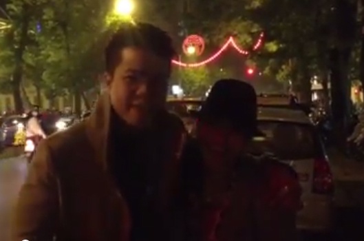 Dinh Manh Ninh sanh doi Khanh Linh don giao thua hinh anh