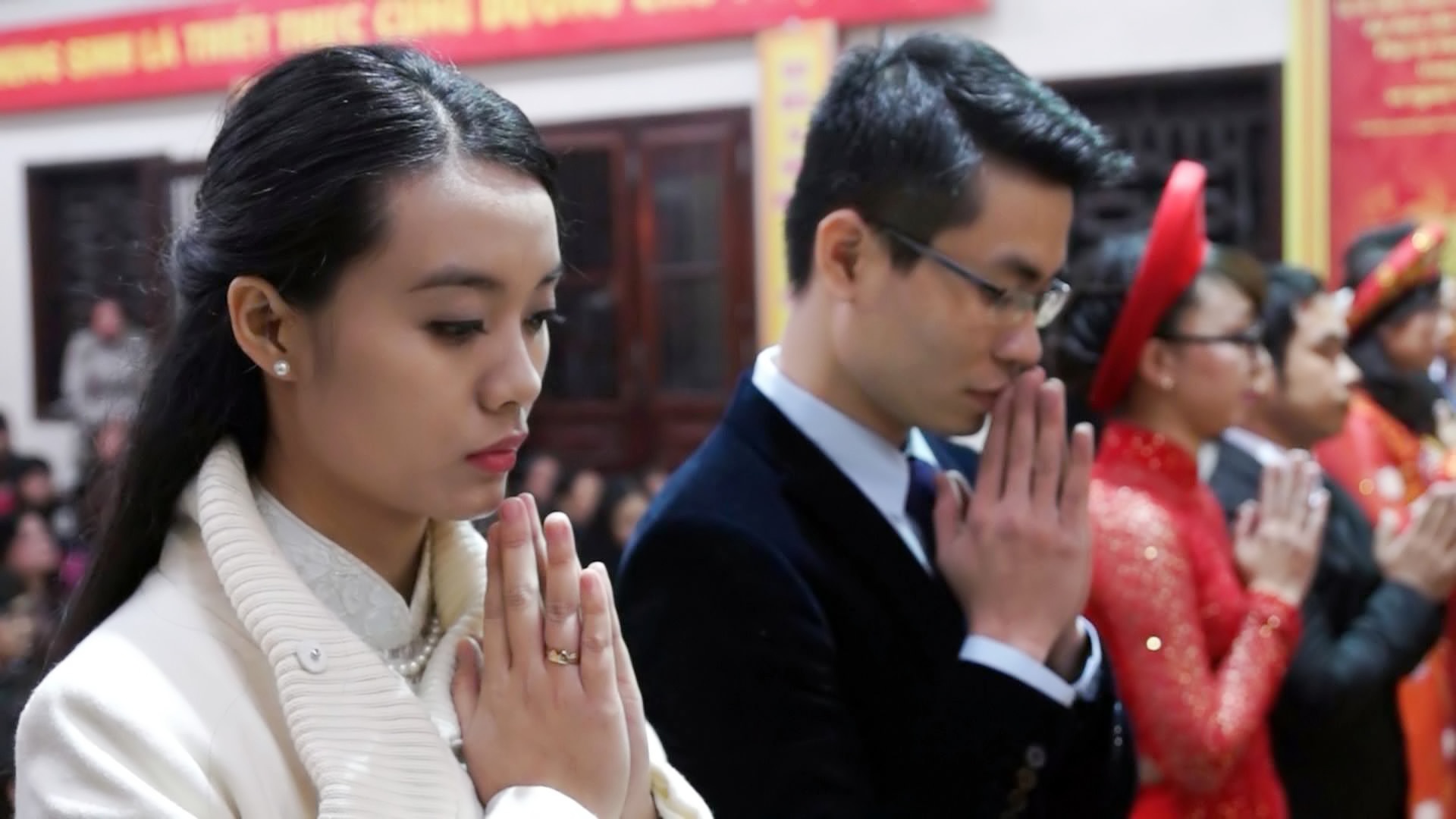 Vao chua lam le cuoi dau xuan hinh anh