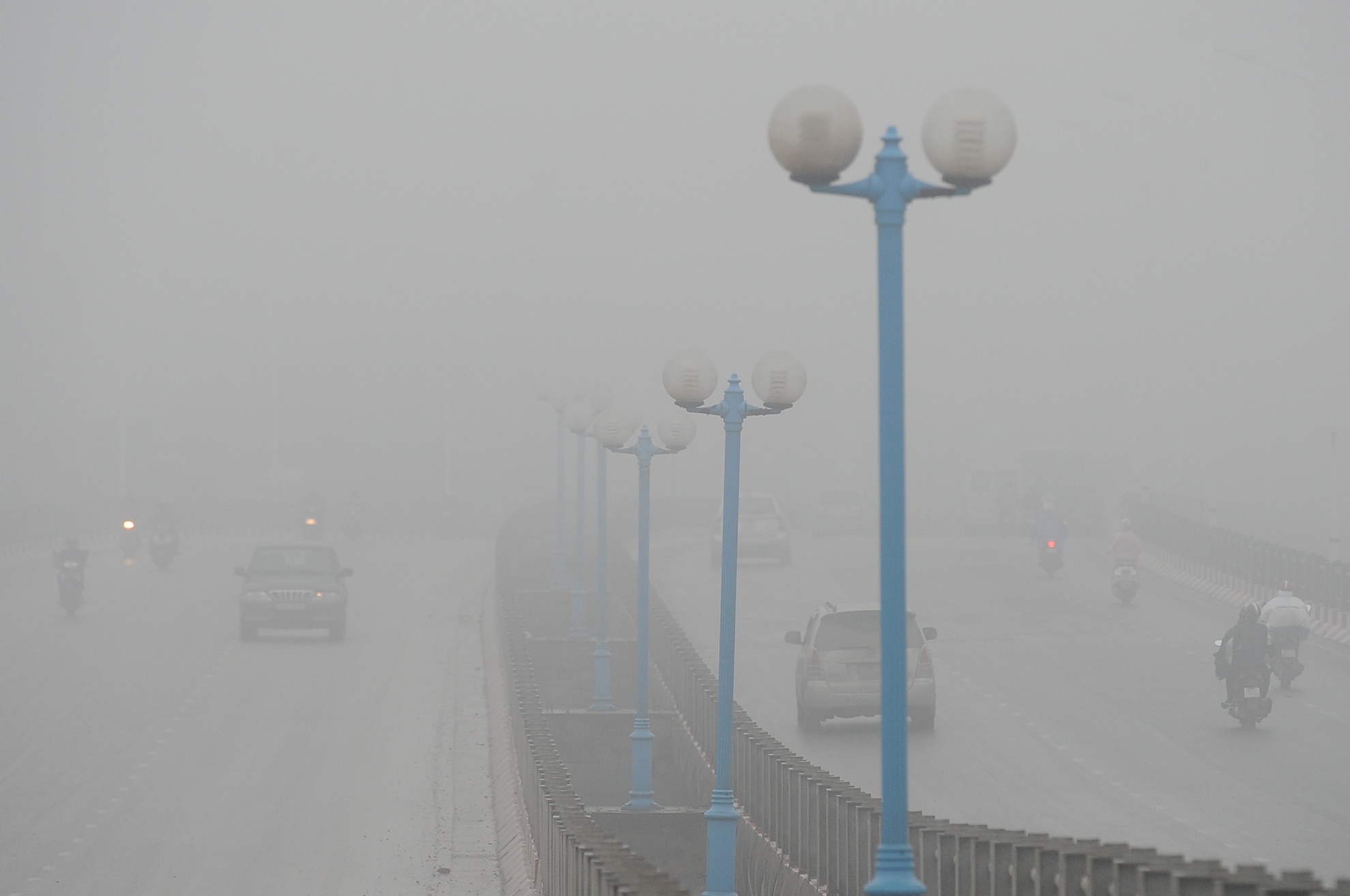 Ha Noi mit mu trong suong hinh anh