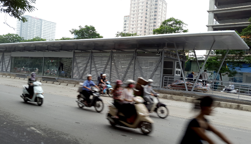 Can canh nha cho xe buyt '5 sao' dau tien tai Ha Noi hinh anh