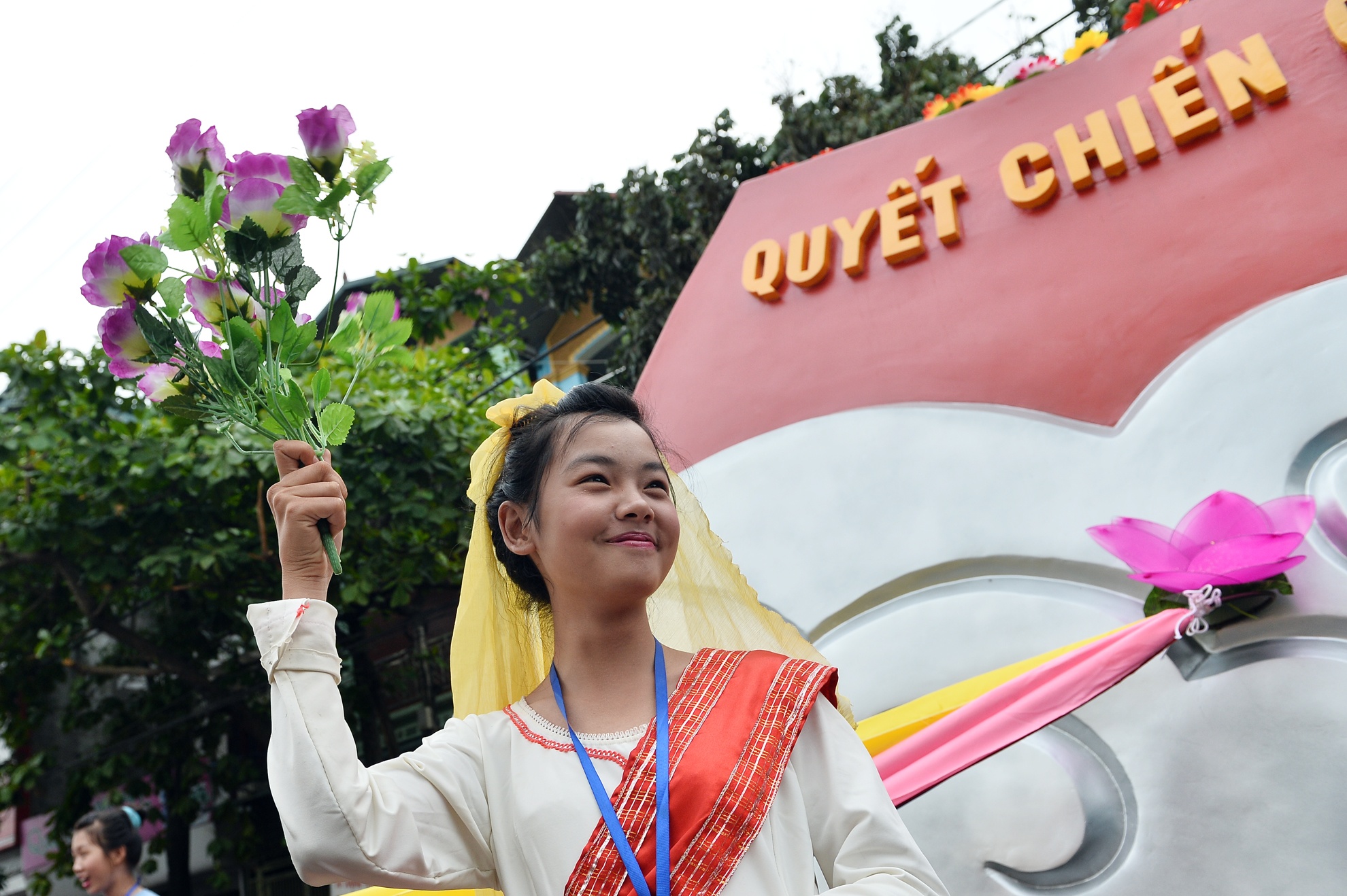 Nhung hinh anh dep cua dong bao Tay Bac trong le dieu binh hinh anh