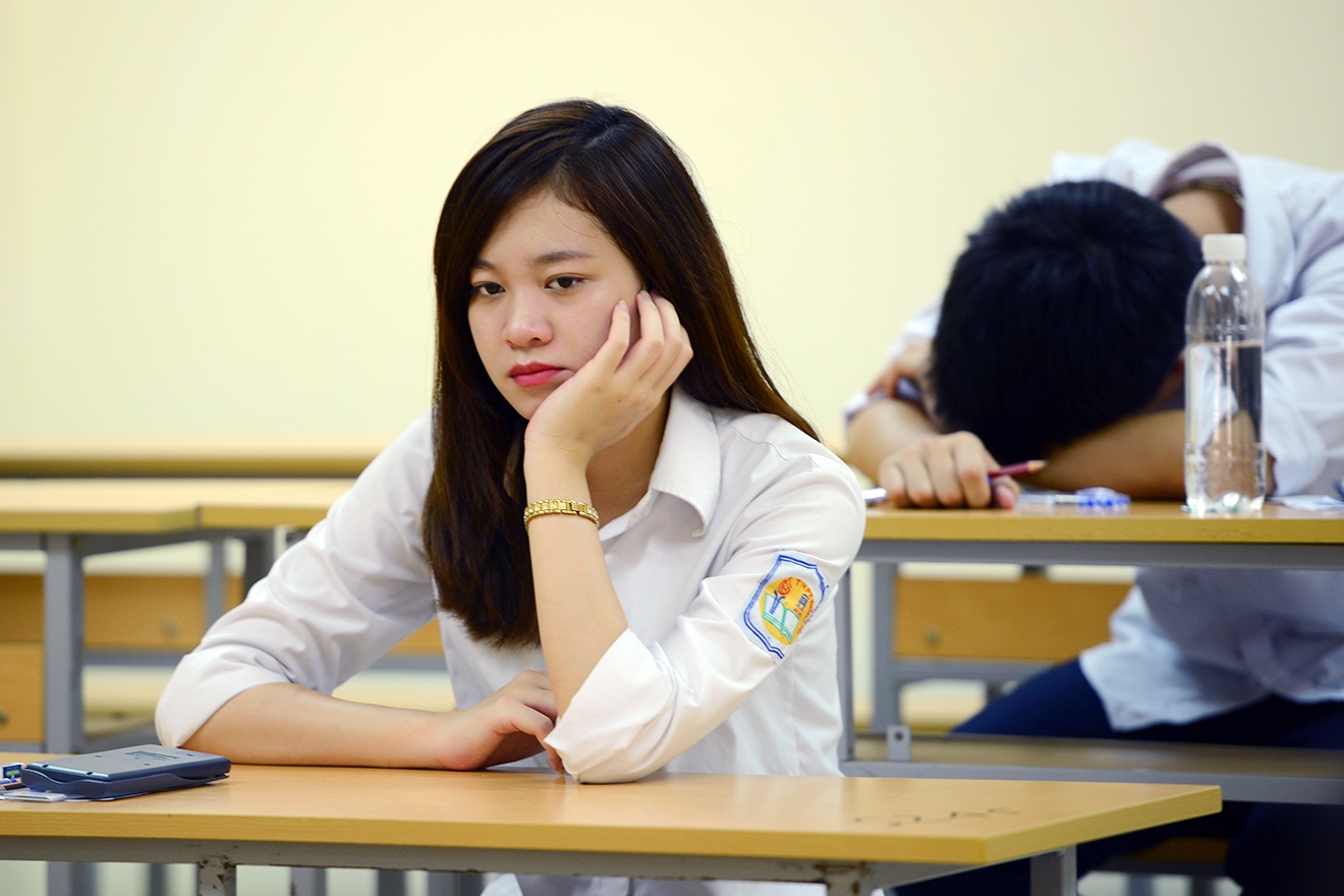 Si tu cang thang ben trong, phu huynh hoi hop ben ngoai hinh anh