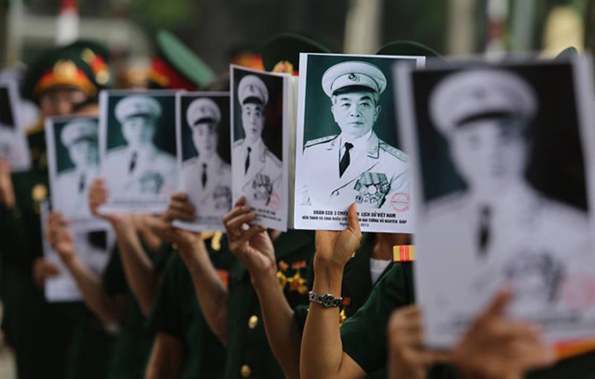 Tất cả các lực lượng quân đội trên cả nước đều thu xếp công việc để có thể về Hà Nội trong suốt hơn một tuần diễn ra lễ tang.